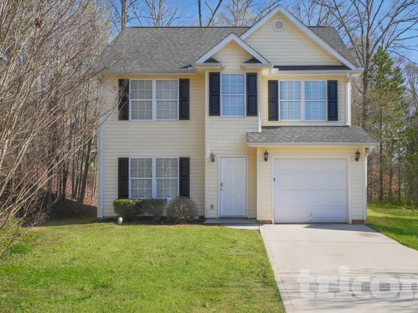 296 Waxberry Ct, Boiling Springs, SC 29316