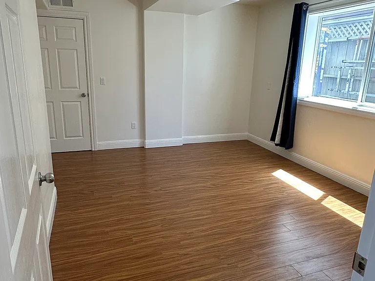 508 Sweeny St — Photo 5