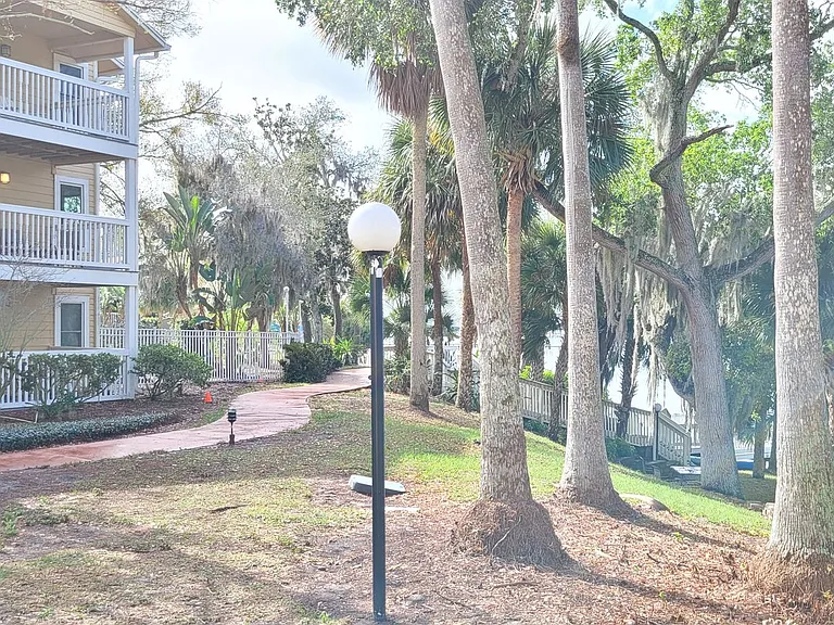 225 S Tropical Trl #319 — Photo 39