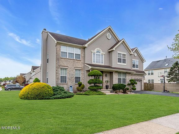 2nd image of 68 Brent Drive