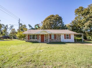 102 Teresa St, Lindale, TX 75771