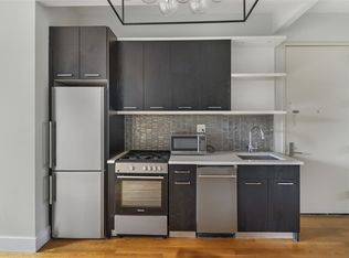 238 Boerum St #1A, Brooklyn, NY 11206