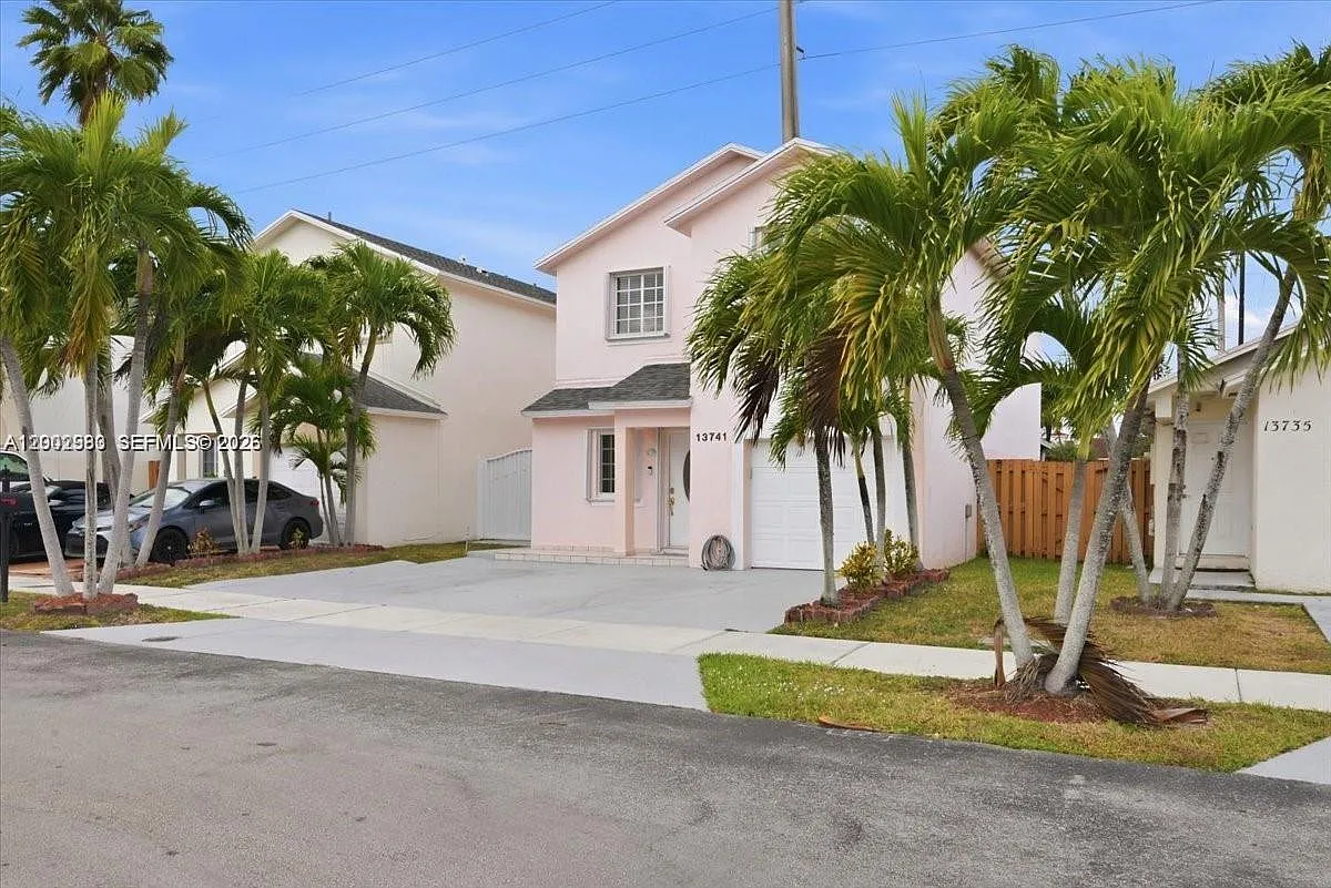 4 bed, 1731 sqft, $3,850 — Photo 1