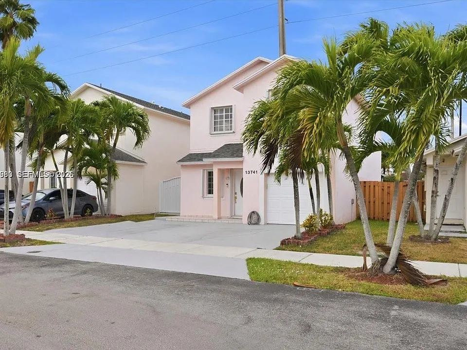 13747 SW 160th Ter