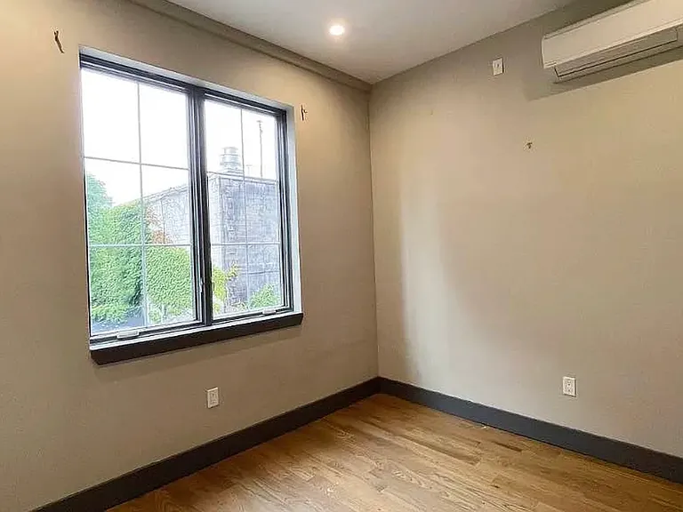 413 Manhattan Ave #LOFT — Photo 17