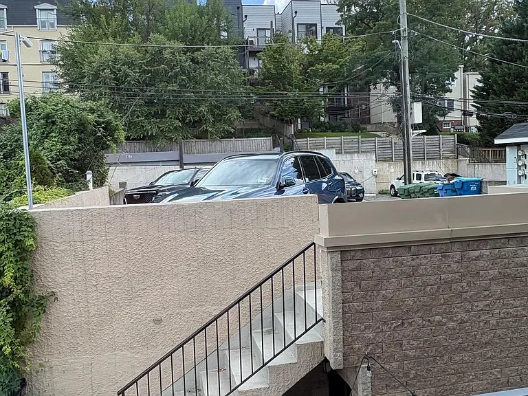 4004 Edmunds St NW #7 — Photo 11