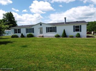 60 Shelby Dr, Lehighton, PA 18235