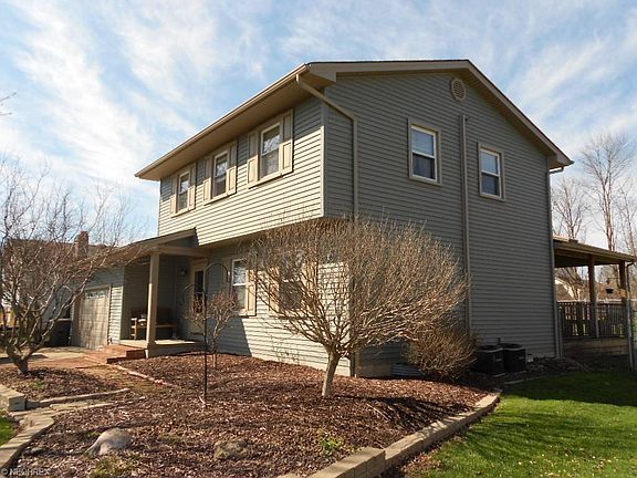 3rd image of 150 Carter Cir