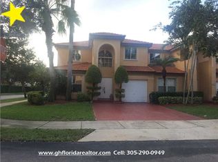 271 Aspen Way, Fort Lauderdale, FL 33325