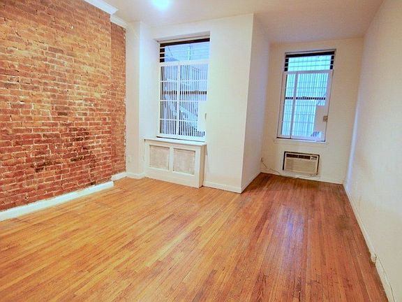 4th image of 1674 3rd Ave APT 2C
