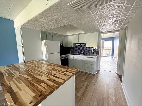 4th image of 64275 Spyglass Ave Unit 50