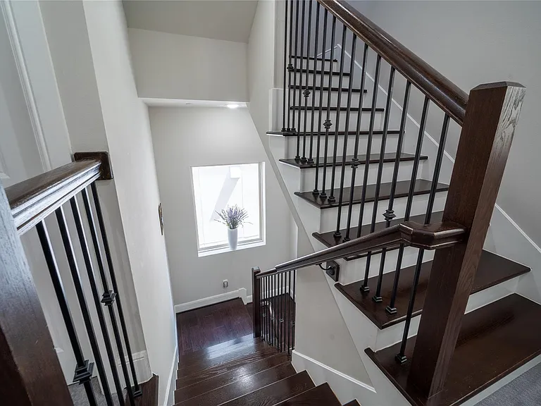 4008 Barnes St — Photo 17