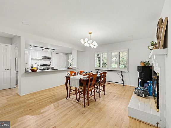 5th image of 11040 Saffold Way