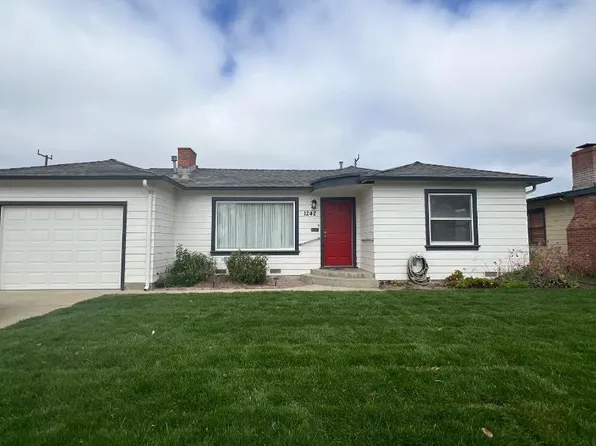 1242 Adams St, Salinas, CA 93906