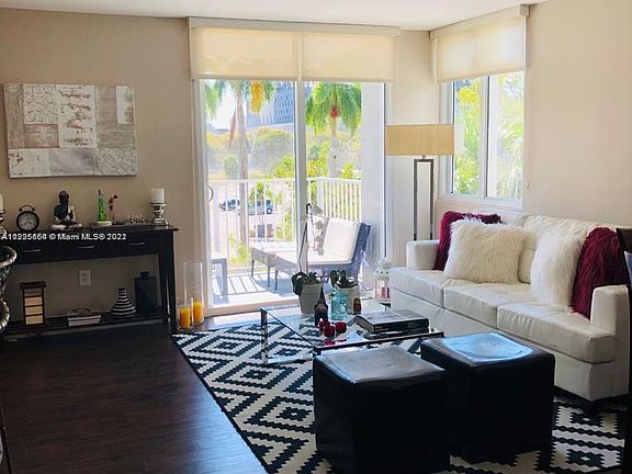 3rd image of 800 N Miami Ave APT 303