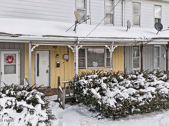 3rd image of 940 Providence Rd