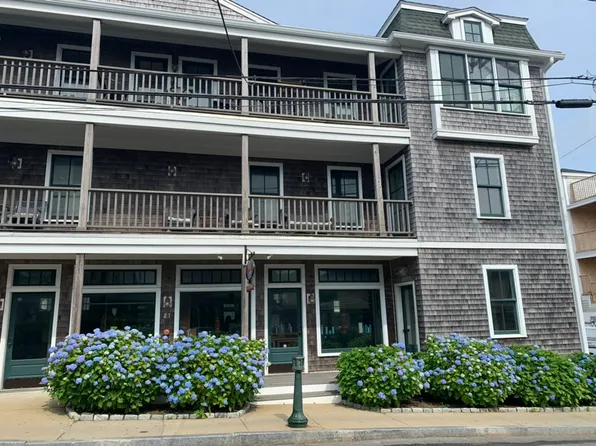21 Kennebec Ave #6, Oak Bluffs, MA 02557