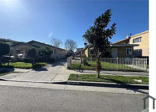 3310 Burton Ave #C