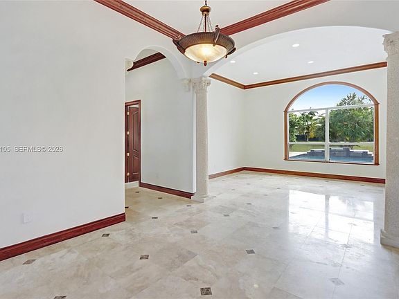 5th image of 8480 SW 98th St