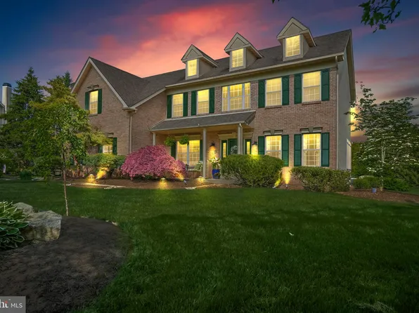 122 Knoll Dr, Collegeville, PA 19426