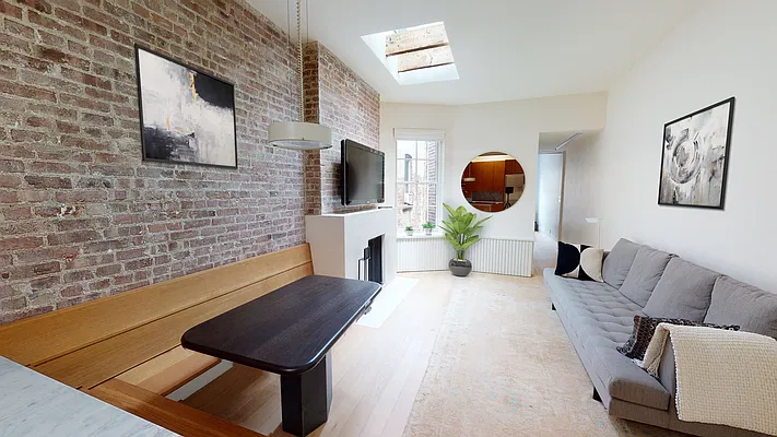 Rented by Compass | media 23