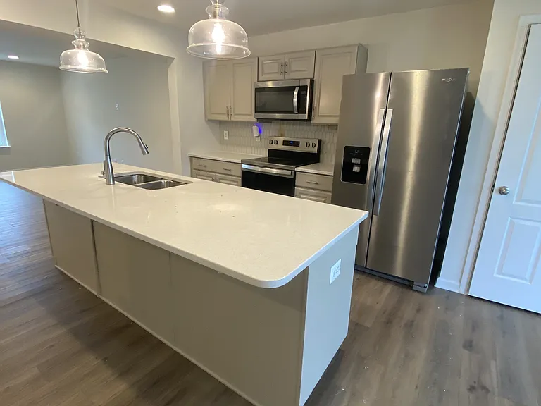 128 Tuxford Rd — Photo 3