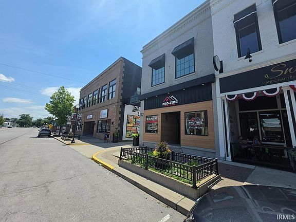 3rd image of 112 S Main St