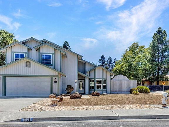 4th image of 371 Woodstock Circle
