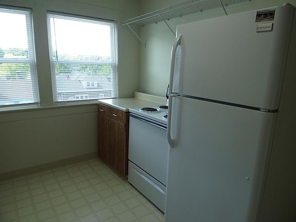 5th image of 605 E Watauga Ave Ste 2