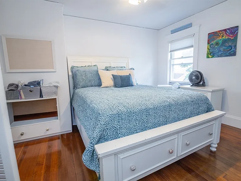 105-107 Goddard St #3 — Photo 7