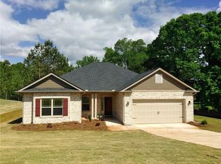 725 Skyview Dr, Commerce, GA 30529