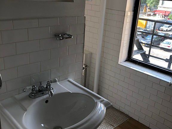 4th image of 355 W 53rd St APT 3W