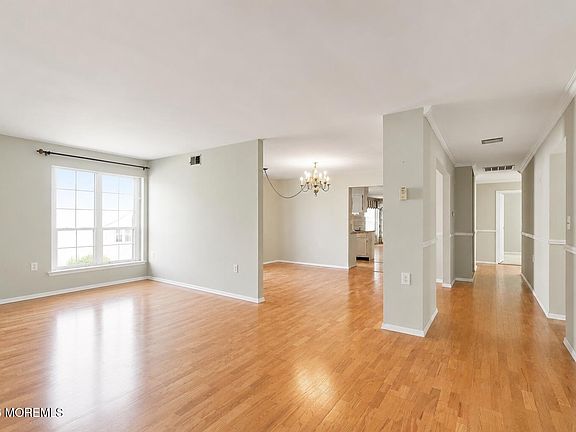 5th image of 8 Weybridge Place