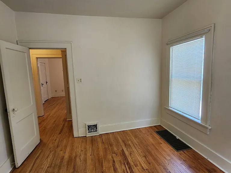 807 W Franklin St #807 — Photo 12