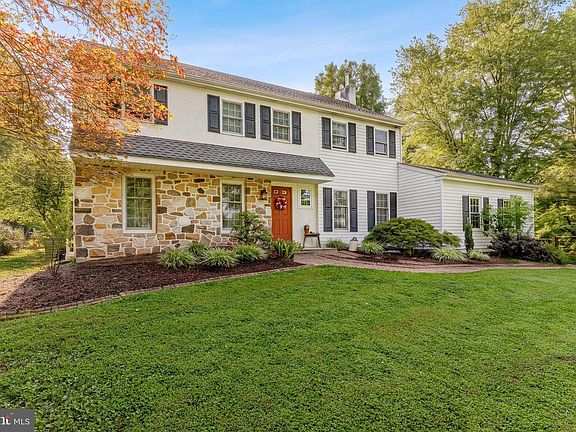 4th image of 1153 Westtown Rd