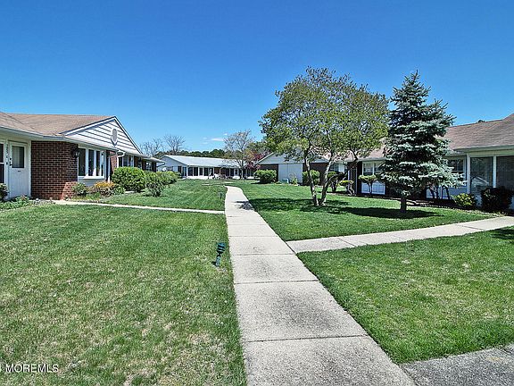 4th image of 1147A Argyll Circle