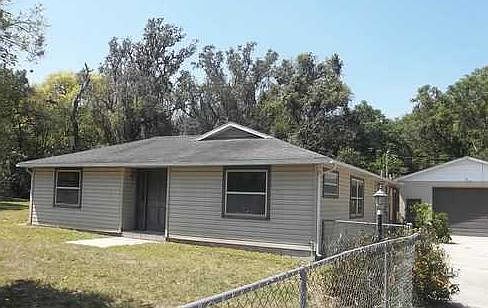 1st image of 309 N Fern Dr
