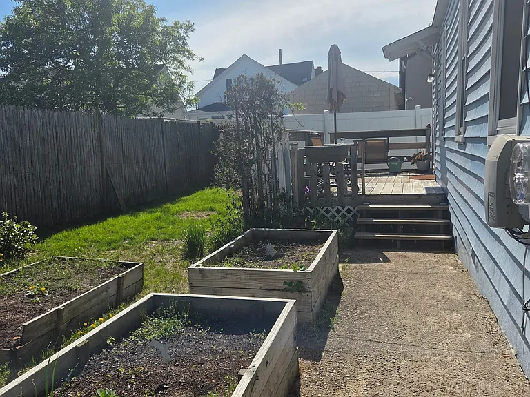 31 Sagamore St — Photo 9