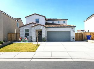 3125 Riverwood Park Dr, Shafter, CA 93263