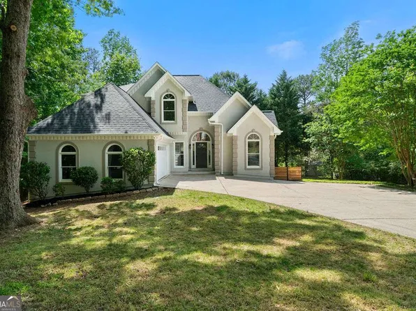 2701 Gentry Dr, Douglasville, GA 30135