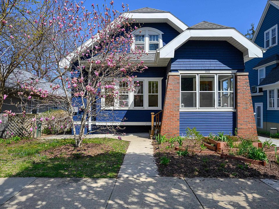 1st image of 2422 Chamberlain Ave