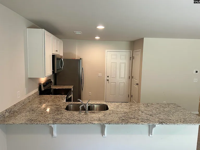1071 Crescent Moon Loop — Photo 13