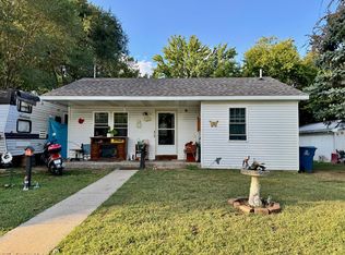 305 W Bender St, Knox, IN 46534