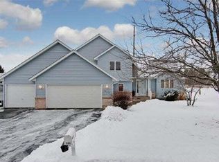 905 W 158th St, Burnsville, MN 55306
