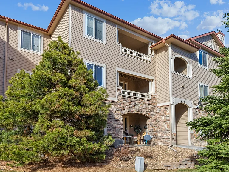 8456 S Hoyt Way #1-205 — Photo 1