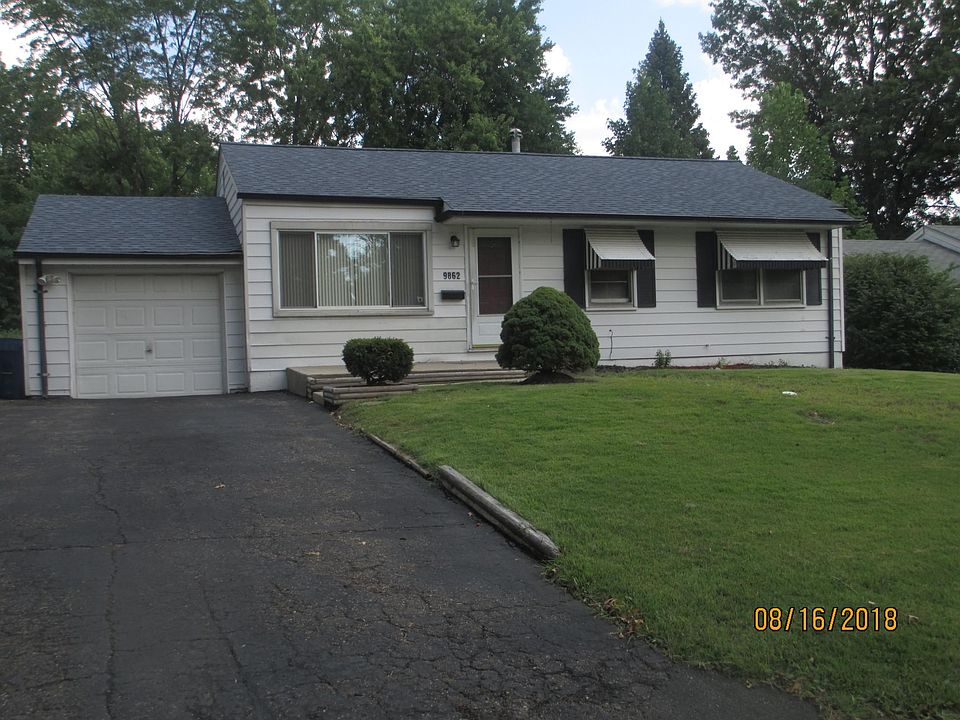 1st image of 9862 Eastdell Dr