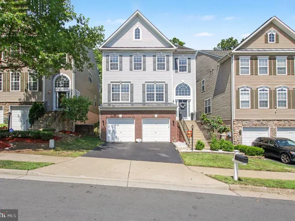 3157 Eagle Ridge Dr, Woodbridge, VA 22191