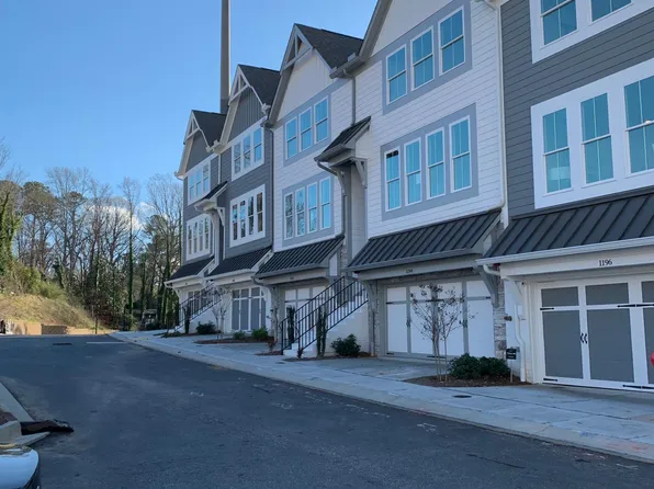 1192 Kendron Ln, Atlanta, GA 30329