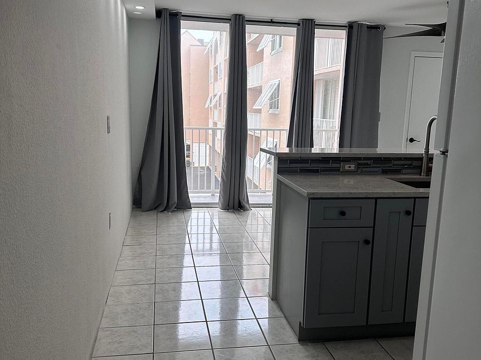 1st image of 3930 S Roosevelt Blvd #S202