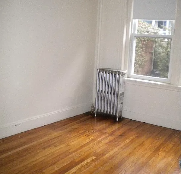 127 Sutherland Rd #A — Photo 5
